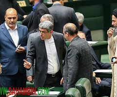 حمله تند وزیر صنعت به وزیر اقتصاد 